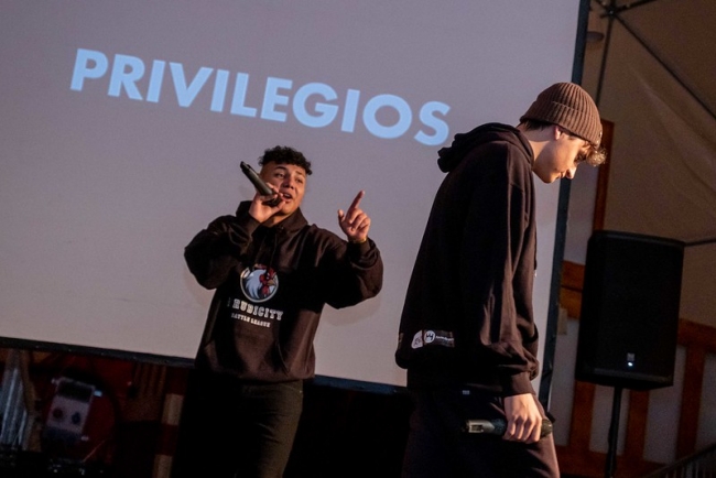 Moment d'una de les batalles amb Krrasco i Jakssy