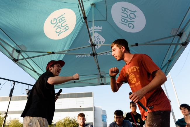 Batalla de Rapers durant el Rubí Skate Open. Foto: Ajuntament de Rubí-LocalPress